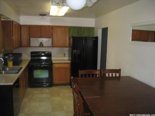 25 W 2025 N, Centerville, UT 84014 — photo 9