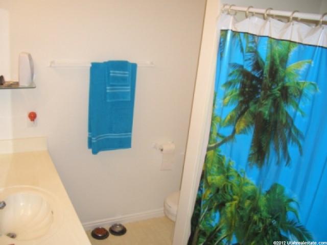 5271 S 2775 W #B, Roy, UT 84067 — photo 7