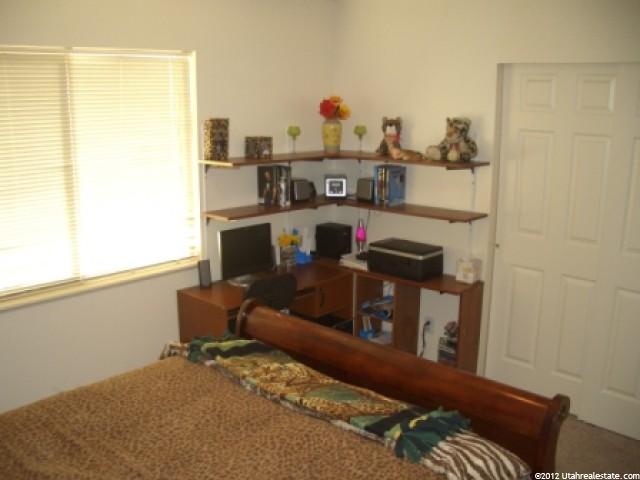 5271 S 2775 W #B, Roy, UT 84067 — photo 10