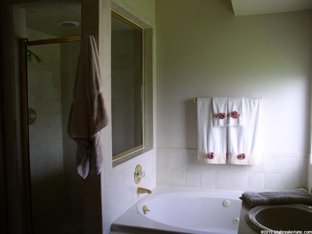5091 Ridgedale Dr, Ogden, UT 84403 — photo 8