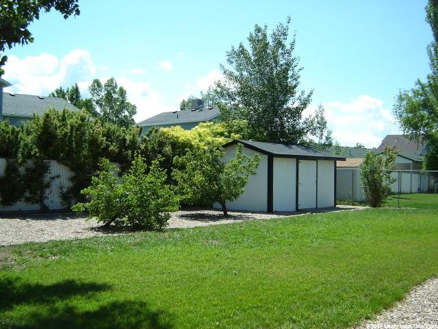 1760 N 285 W, Layton, UT 84041 — photo 9