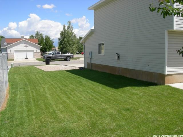 531 W 950 N, Clinton, UT 84015 — photo 4