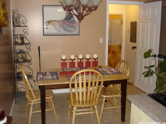 1617 W Camelot Dr, Layton, UT 84041 — photo 4