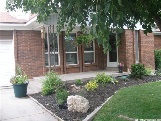1428 Granada Dr, Sandy, UT 84093 — photo 2