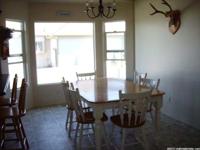 1099 N 1285 W, Clinton, UT 84015 — photo 4