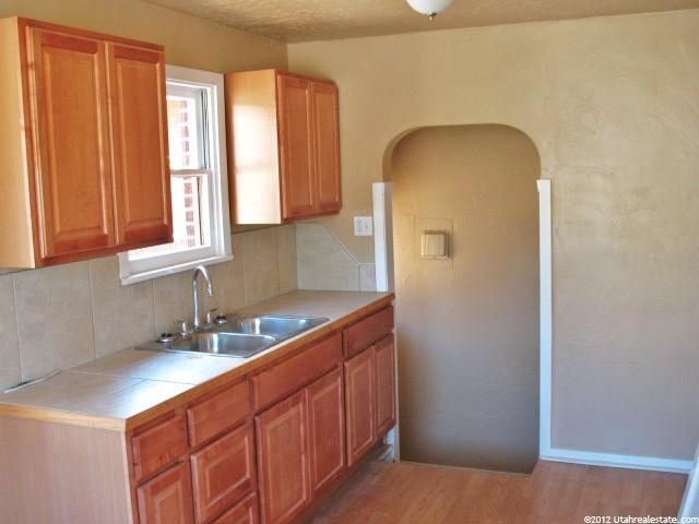 659 E Kershaw St, Ogden, UT 84403 — photo 3