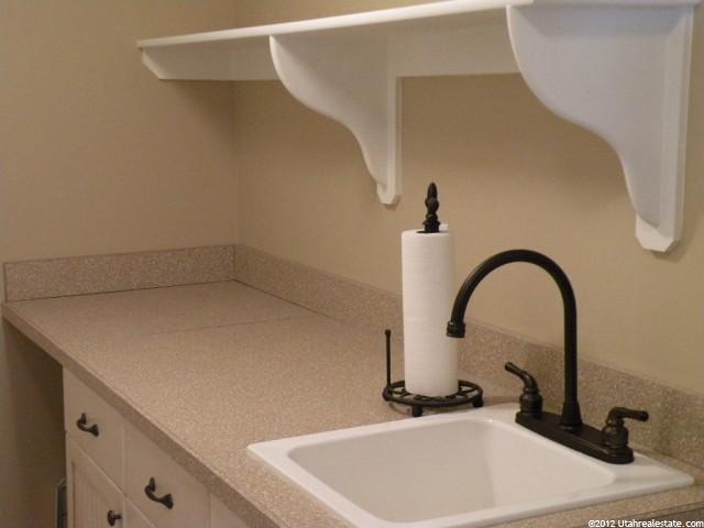 1084 Canfield Dr, Ogden, UT 84404 — photo 9