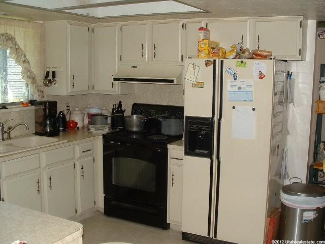 3597 W 5175 S, Roy, UT 84067 — photo 3