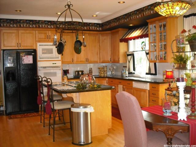 8245 S Pine Springs Cv E, Sandy, UT 84093 — photo 8