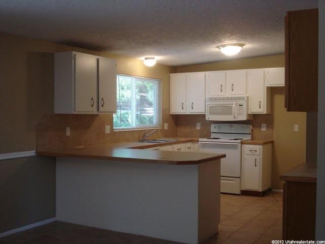 1822 Mombo Dr, Sandy, UT 84092 — photo 4