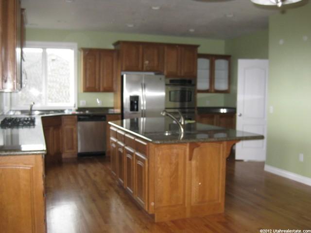 4566 Oxford Way, Bountiful, UT 84010 — photo 3