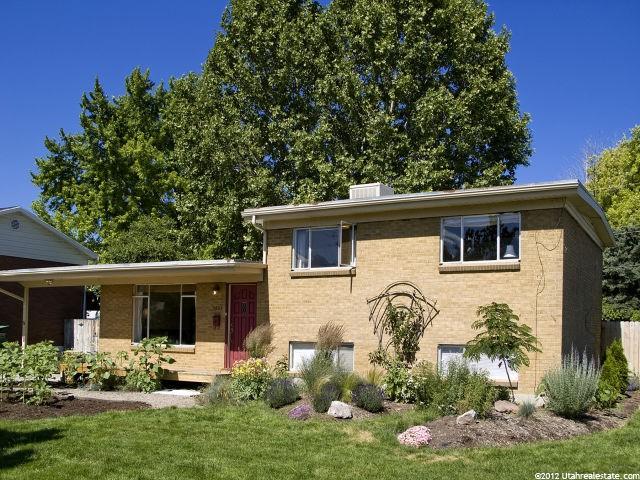 5804 Sagewood Dr, Murray, UT 84107 — photo 2