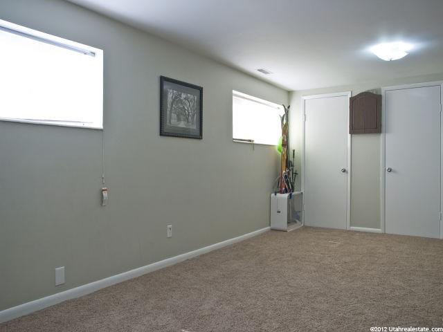 5804 Sagewood Dr, Murray, UT 84107 — photo 11