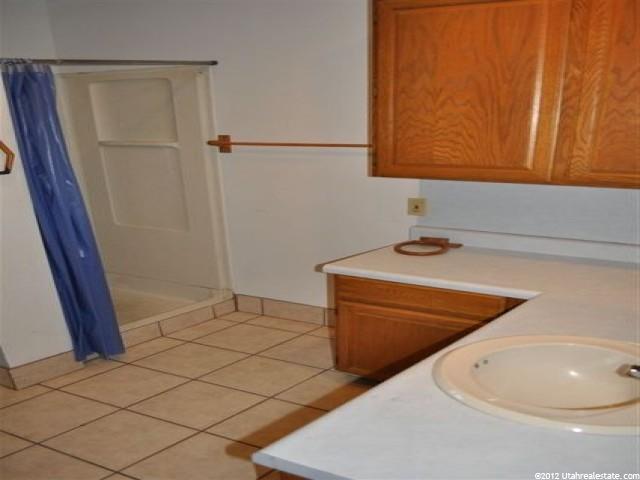 3967 S 400 E, Murray, UT 84107 — photo 7