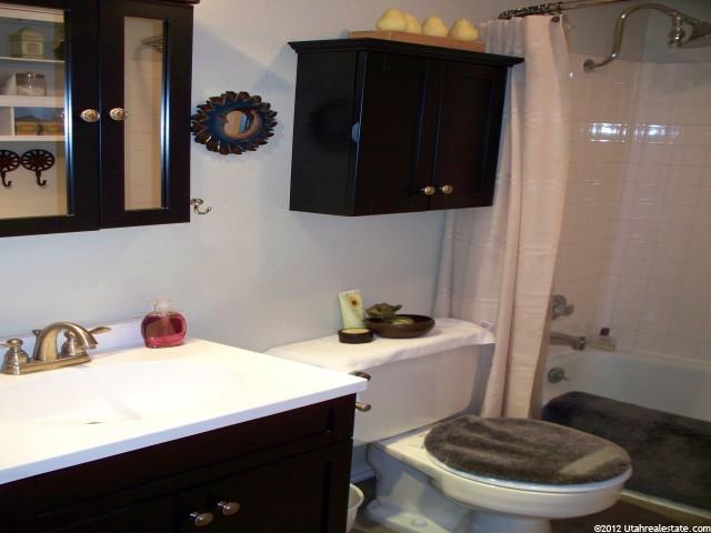 145 S 400 W, Vernal, UT 84078 — photo 9