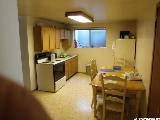 8561 S Fayeway Dr E, Sandy, UT 84094 — photo 7