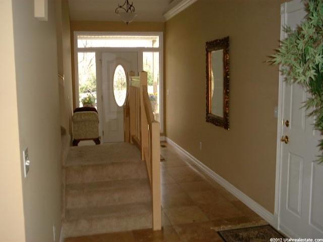 2198 E Oak Leaf Way S, Sandy, UT 84092 — photo 2