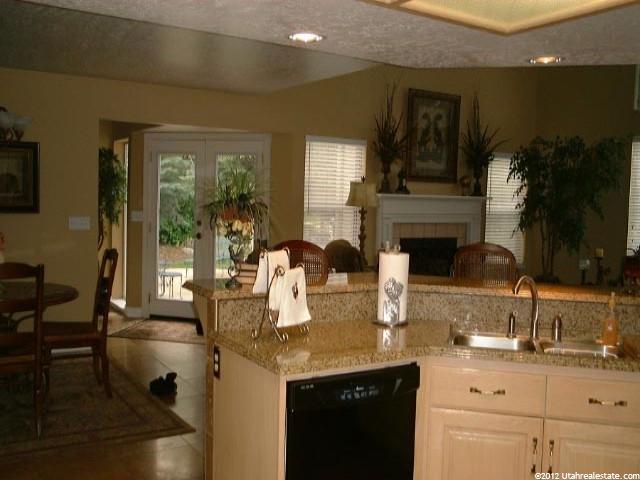 2198 E Oak Leaf Way S, Sandy, UT 84092 — photo 5