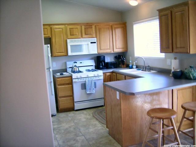 1305 E Riverside Dr #30, St. George, UT 84790 — photo 2