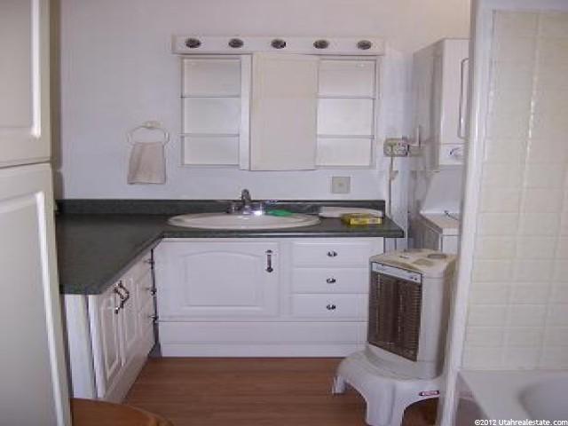 95 E Main St, Moroni, UT 84646 — photo 8