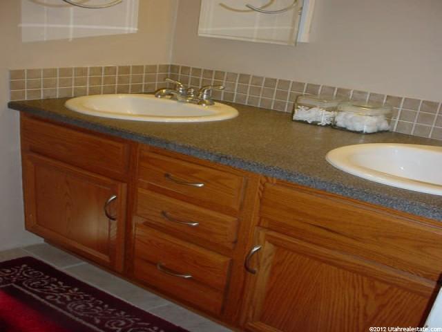 4466 S Ridgeline Dr, Riverdale, UT 84405 — photo 11