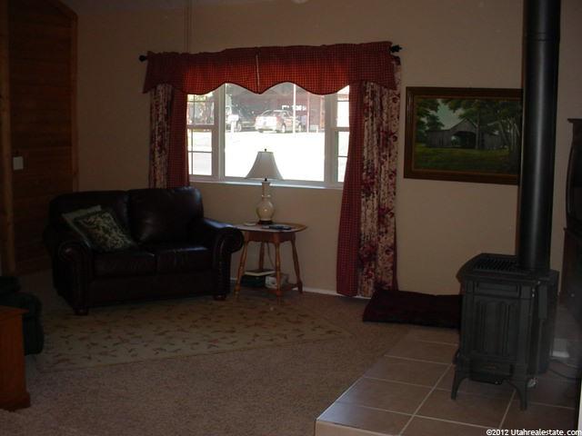 4466 S Ridgeline Dr, Riverdale, UT 84405 — photo 3