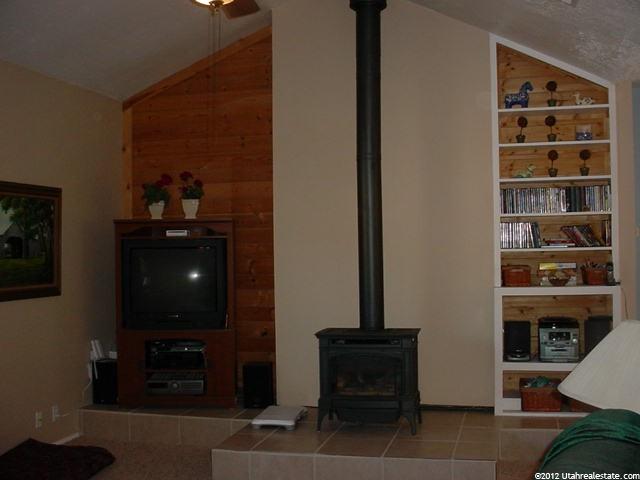 4466 S Ridgeline Dr, Riverdale, UT 84405 — photo 4