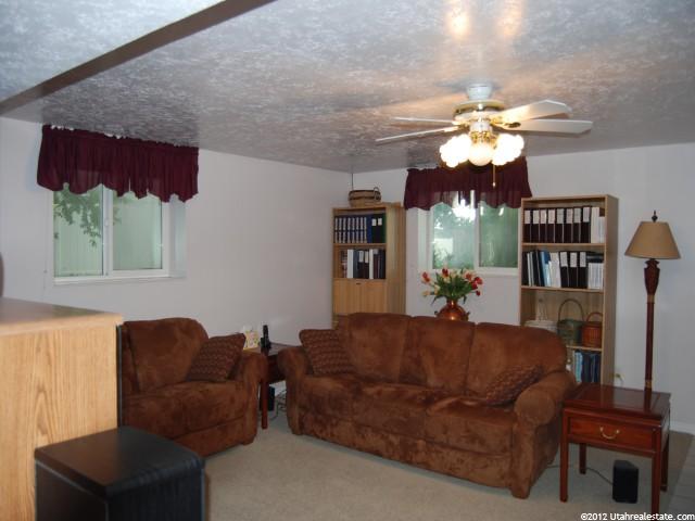 191 W Chase Ln, Centerville, UT 84014 — photo 10