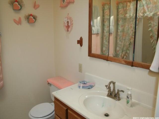 5167 S 4300 W, Hooper, UT 84315 — photo 11