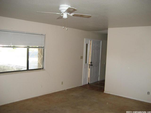 990 N 2075 E Cir, St. George, UT 84770 — photo 6