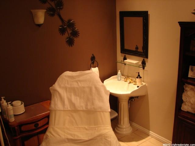 1635 N 200 E, North Logan, UT 84341 — photo 11