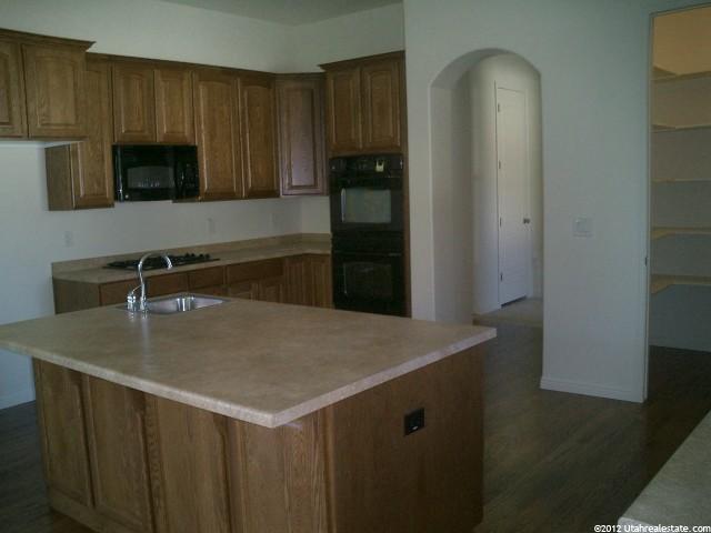 1966 E Justin Park Dr E, Sandy, UT 84092 — photo 5