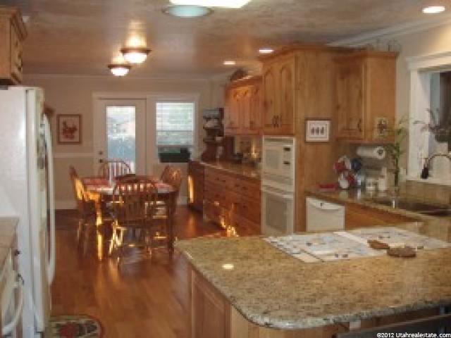 319 E Ridgeline Dr E, Washington Terrace, UT 84405 — photo 4
