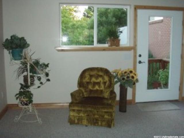 319 E Ridgeline Dr E, Washington Terrace, UT 84405 — photo 8