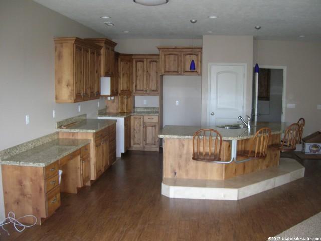 2021 E Pheasant Ln, Lake Point, UT 84074 — photo 6