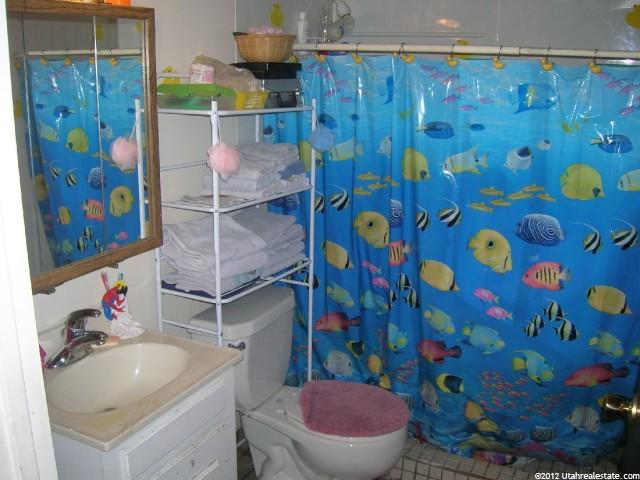 380 E 700 S, River Heights, UT 84321 — photo 8