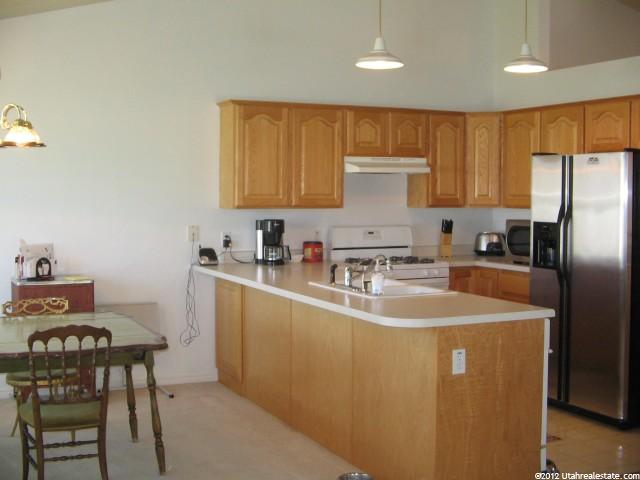 896 S Ruben Ct E, Grantsville, UT 84029 — photo 2