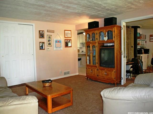 293 W 1200 N, Bountiful, UT 84010 — photo 3