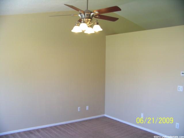 488 W 500 N, Clearfield, UT 84015 — photo 4