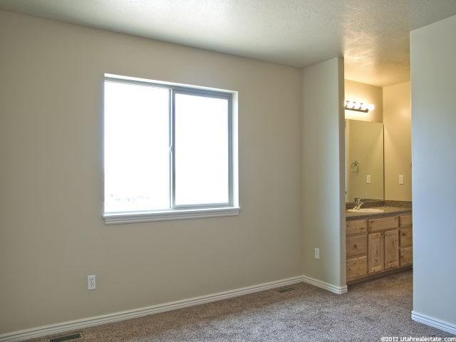 111 W 2400 S, Clearfield, UT 84015 — photo 6