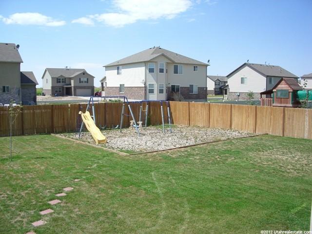 2382 Doral Dr, Syracuse, UT 84075 — photo 2