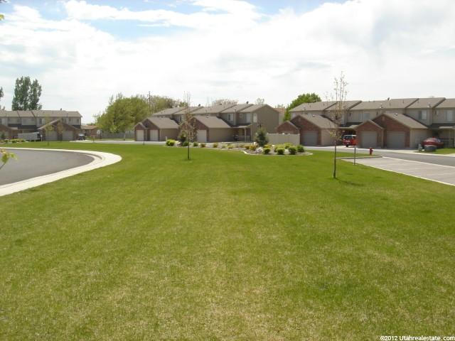 652 W 800 N, Clinton, UT 84015 — photo 2