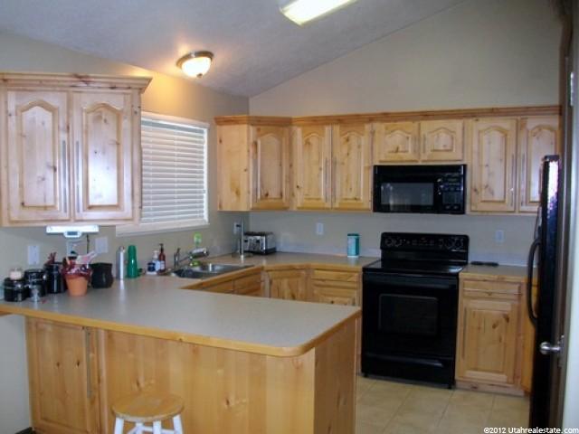 1816 S 575 E, Clearfield, UT 84015 — photo 4