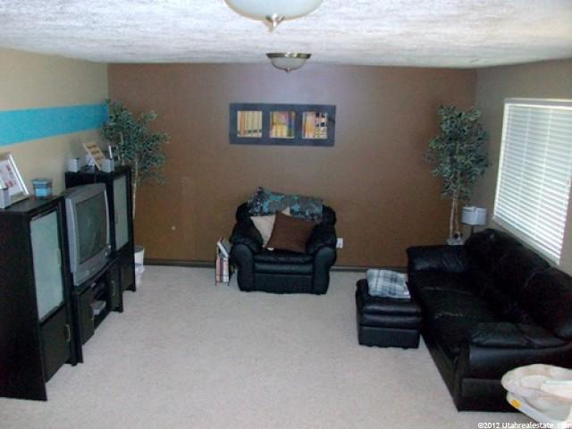 1816 S 575 E, Clearfield, UT 84015 — photo 6