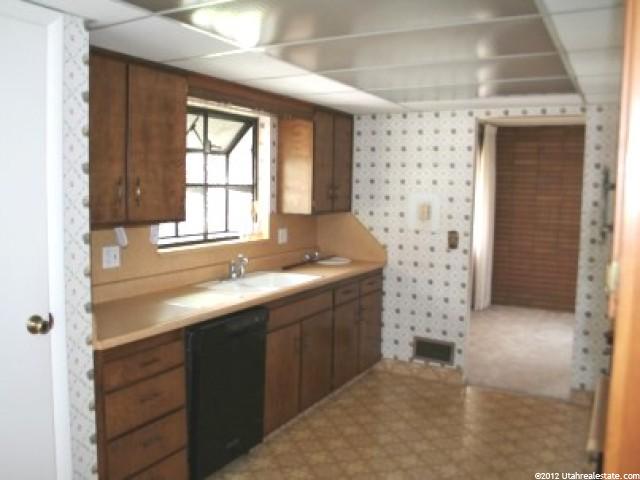 496 Stirling Dr, Fruit Heights, UT 84037 — photo 4