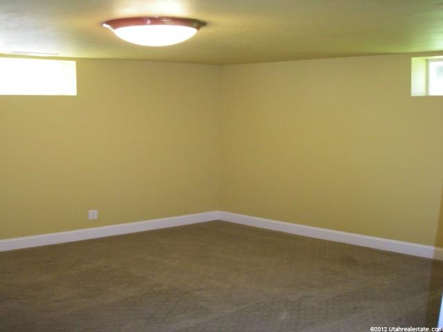 3074 S Hawthorne Ave E, Ogden, UT 84403 — photo 11