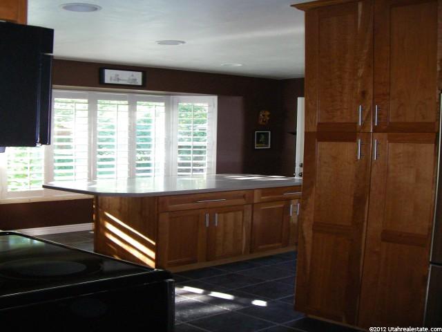 3074 S Hawthorne Ave E, Ogden, UT 84403 — photo 4