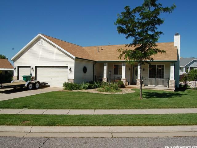 1375 N 2100 W, Layton, UT 84041 — photo 2