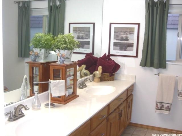 1616 E 1000 N, Layton, UT 84040 — photo 8