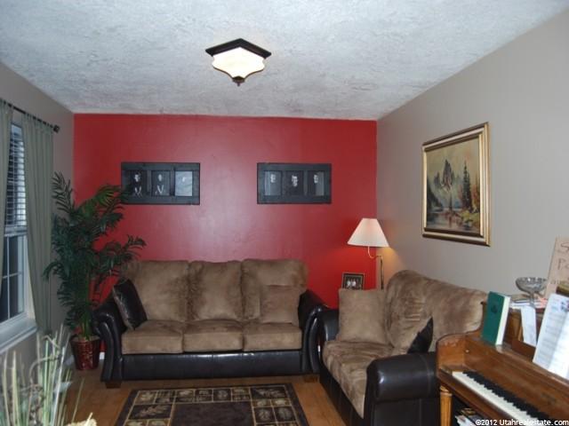 135 N 100 E, Hyde Park, UT 84318 — photo 2